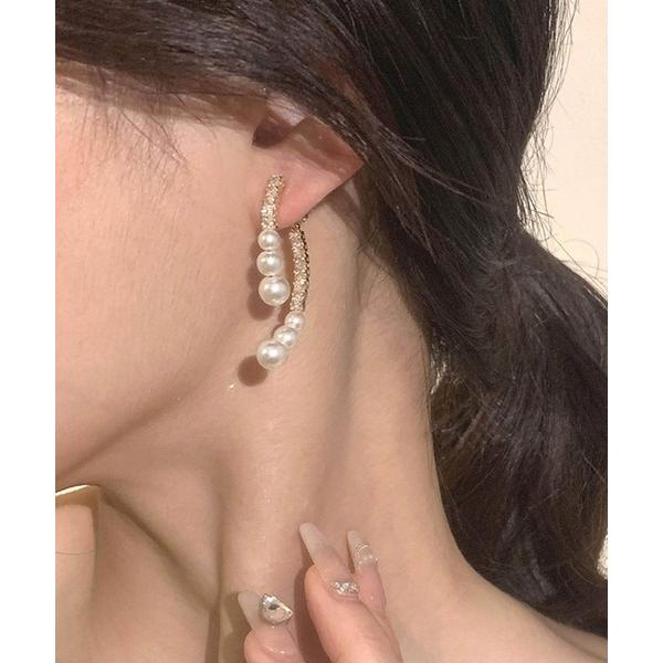 パール ピアス 「LEJA」クリスタルビジューパールデザインニュアンスピアス結婚式 パーティー 成人式  二次会 同窓会 お呼ばれ オケージョン 20代 30代