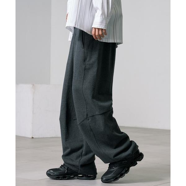 『タイムセール実施中』ZOZO問い合わせ番号:89928669ショップ:PUBLIC TOKYO，パブリック トウキョウブランド:PUBLIC TOKYO，パブリックトウキョウ商品名:PUBLIC SWEAT バレルイージーパンツカテゴリ:...