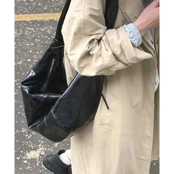 ハンドバッグ フェイクレザーショルダーバッグ 大容量 秋物 秋服 2026年秋冬