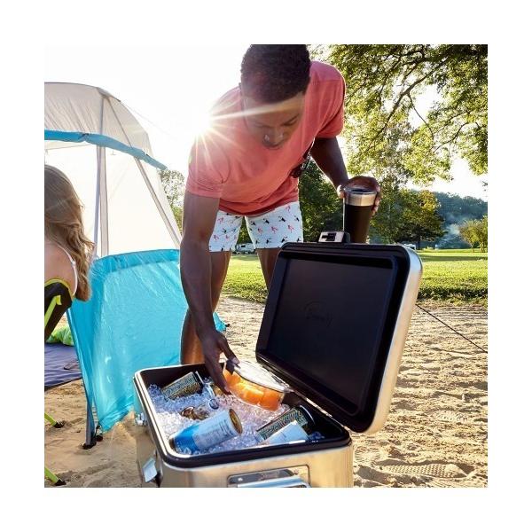 ZOZO問い合わせ番号:91848266ショップ:Coleman，コールマンブランド:Coleman，コールマン商品名:54QT ステンレススチールベルト(R)クーラー（シルバー）カテゴリ:アウトドア/スポーツ>アウトドアグッズブラン...