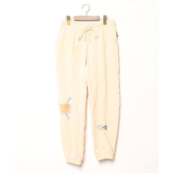 参考価格：16，500円発売時期：2020年09月コンディション：C（やや使用感あり）使用感があり、やや気になる傷や汚れがあるアイテム全体的：色あせ参考商品名：PUMA x KIDSUPER STUDIOS スウェット パンツ参考品番：59...