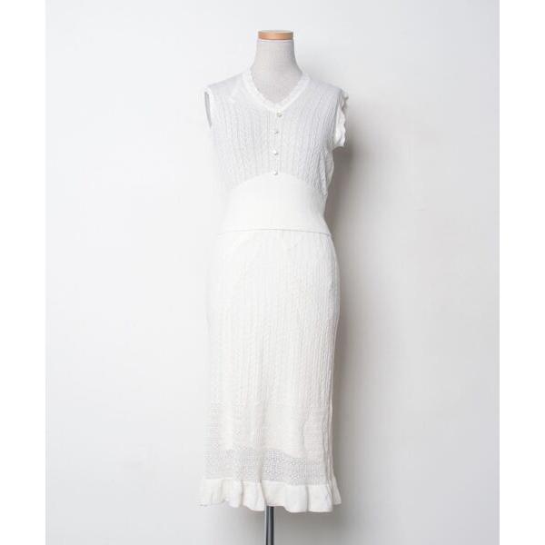 『タイムセール実施中』参考価格：15，180円発売時期：2020年04月コンディション：A（使用感なし）数回使用した程度で使用感が感じられないアイテム参考商品名：レーシーアイレットクロッシェニットセットアップ参考品番：121-0140414...