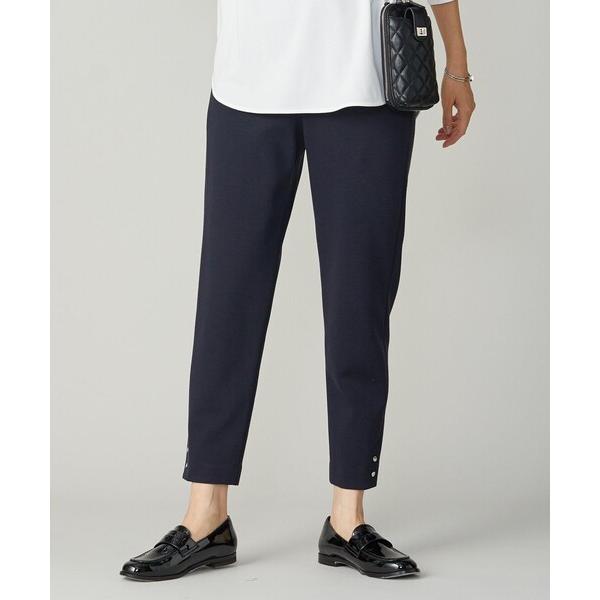 『タイムセール実施中』参考価格：18，700円発売時期：2022年09月コンディション：B（目立つ使用感なし）使用感が少ない、または気にならないアイテムすそ周り：毛玉参考商品名：【洗える】デュアルウォームポンチ ジョガーパンツ参考品番：PR...