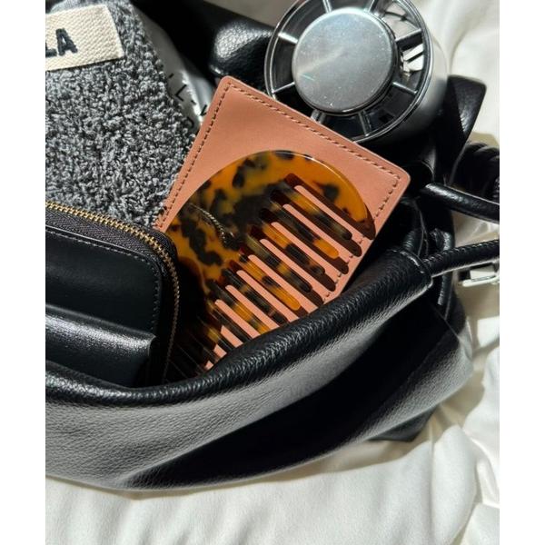 『タイムセール実施中』※このアイテムは返品・交換対象外商品です。ZOZO問い合わせ番号:94329724ショップ:LAKOLE，ラコレブランド:LAKOLE，ラコレ商品名:ケース付きコーム / 450038カテゴリ:ビューティーグッズ&gt...