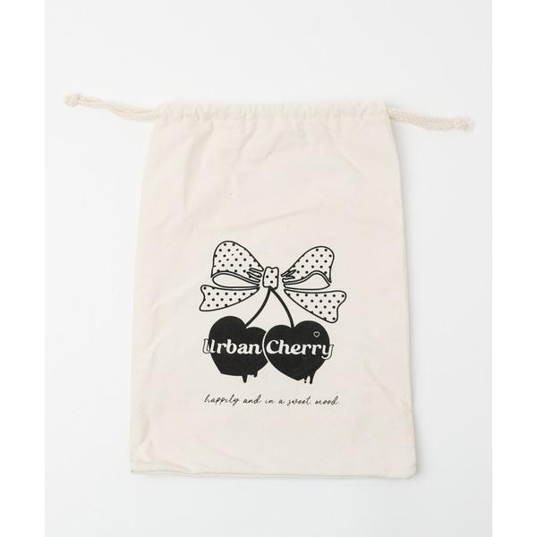 ZOZO問い合わせ番号:95415097ショップ:moredays store，モアデイズ・ストアブランド:URBAN CHERRY，アーバンチェリー商品名:チェリーロゴプリント巾着カテゴリ:財布/小物>ポーチブランド品番:UGGD2...