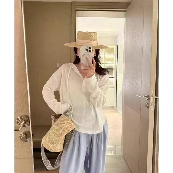 tシャツ フード付きVネックトップス 秋物 秋服 2026年秋冬 レディース