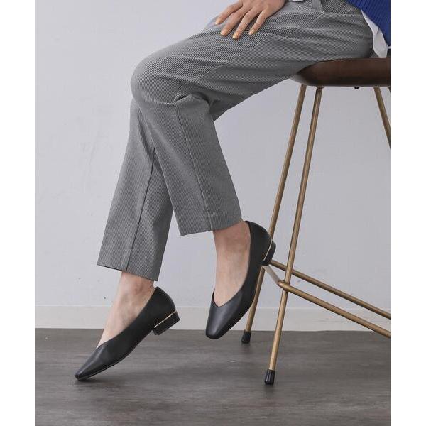 パンプス 「抗菌防臭加工/生活防水」メタルパーツVフラットパンプス