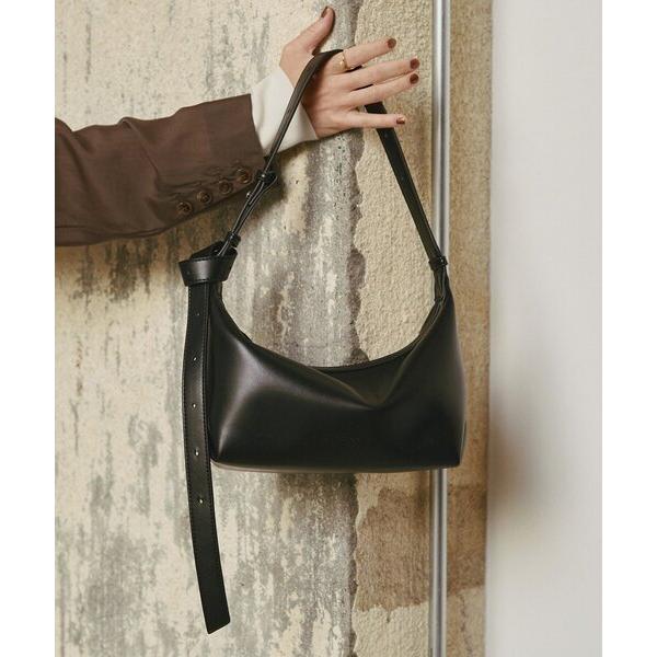 ZOZO問い合わせ番号:97025958ショップ:CAPRICIEUX LE'MAGE，カプリシュレマージュブランド:CAPRICIEUX LE'MAGE，カプリシューレマージュ商品名:ロールハンドルバッグカテゴリ:バッグ>ショルダー...