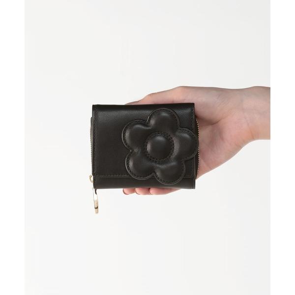 ZOZO問い合わせ番号:97240464ショップ:MARY QUANT，マリークワントブランド:MARY QUANT，マリークワント商品名:ビッグデイジーパッチ ミニウォレットカテゴリ:財布/小物>財布ブランド品番:225-91351...