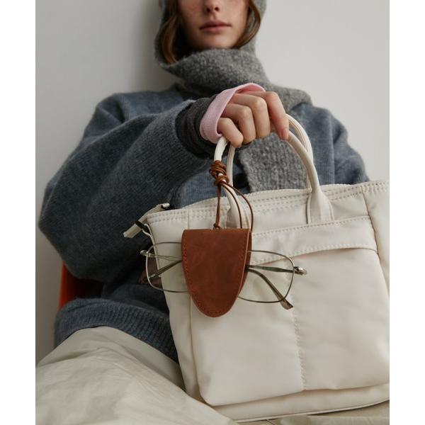 ZOZO問い合わせ番号:97290155ショップ:Auntie Rosa，アンティローザブランド:Auntie Rosa Holiday，アンティローザホリデー商品名:ヌバックメガネホルダーカテゴリ:ファッション雑貨>メガネブランド品...