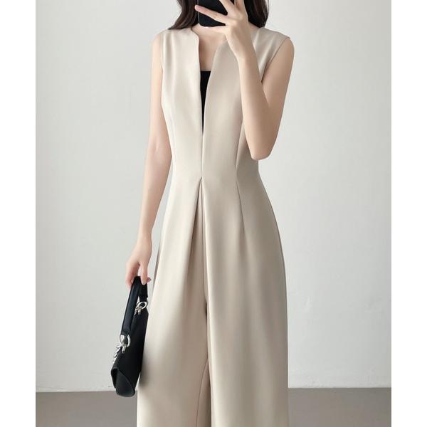 『セール実施中』参考価格：6，400円発売時期：2022年10月コンディション：C（やや使用感あり）使用感があり、やや気になる傷や汚れがあるアイテム後身頃・前身頃：汚れ参考商品名：スキッパーネックワイドシルエットオールインワン参考品番：22...