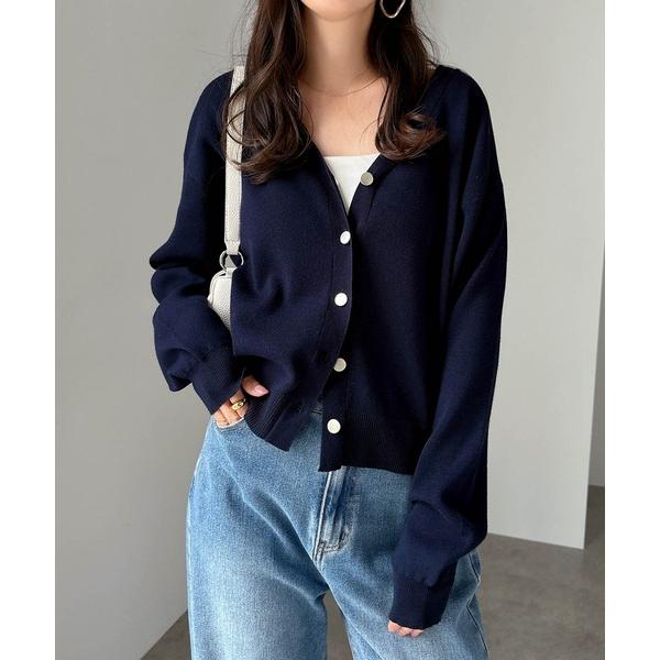 『タイムセール実施中』ZOZO問い合わせ番号:98200120ショップ:andme，アンドミーブランド:andme，アンドミー商品名:金ボタンVネックニットカーディガンカテゴリ:トップス>カーディガン/ボレロブランド品番:600254...