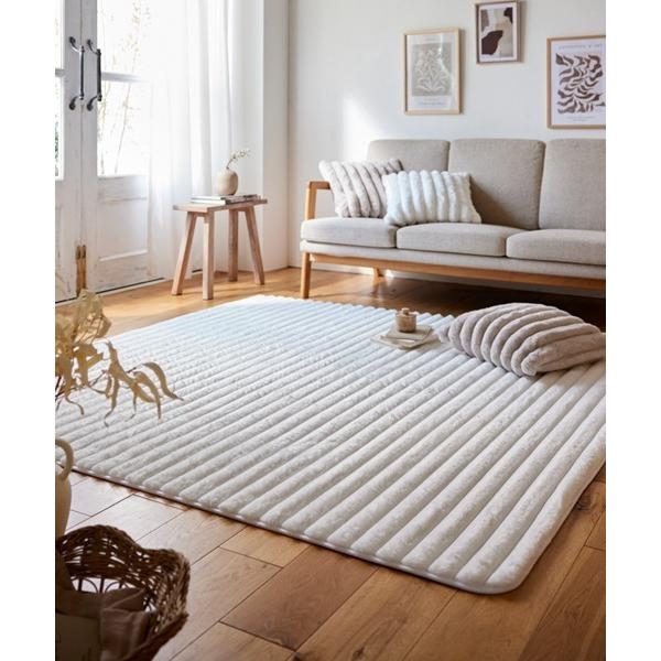 ZOZO問い合わせ番号:98339942ショップ:nissen，ニッセンブランド:COCOPLATZ interior，ココプラッツインテリア商品名:モコモコ デザインラグ ストライプ ラビットファー調│90×130cm【furry dou...