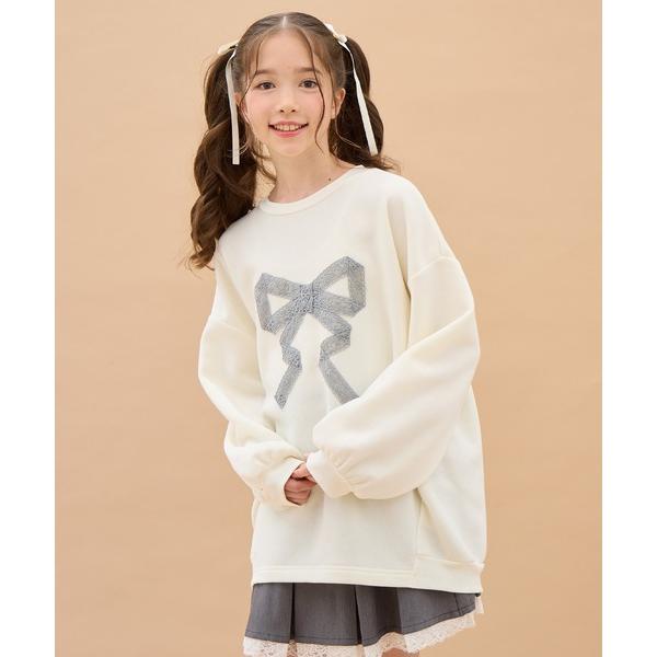 ZOZO問い合わせ番号:98502201ショップ:cross marche，クロスマルシェブランド:Amourire girl，アムリールガール，cross marche，クロスマルシェ商品名:レースアップリケゆるシルエット裏起毛トレーナー...