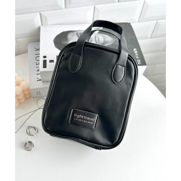 『セール実施中』ZOZO問い合わせ番号:98577331ショップ:Outfitter lab，アウトフィッターラボブランド:LOVALOT，ラバロット商品名:【大容量】マルチトラベル スクエアメイクポーチ ハンドル付き 縦長カテゴリ:財布/...