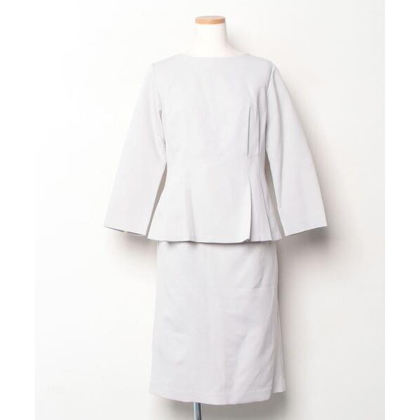 『セール実施中』参考価格：22，000円発売時期：2020年12月コンディション：B（目立つ使用感なし）使用感が少ない、または気にならないアイテム全体的：汚れ参考商品名：【オフィスカジュアル/手洗い可能】ウエストタックペプラムトップス＆スカ...