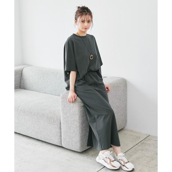 『タイムセール実施中』参考価格：13，970円発売時期：2024年07月コンディション：B（目立つ使用感なし）使用感が少ない、または気にならないアイテム全体的：汚れ参考商品名：ドルマンTストレートスカートカットSET【手洗い可能】参考品番：...