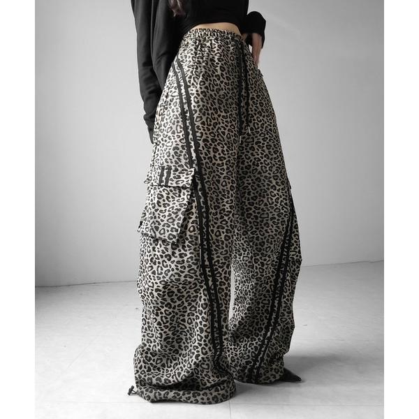 『セール実施中』ZOZO問い合わせ番号:99216902ショップ:me+em select，ミームセレクトブランド:me+em select，ミームセレクト商品名:【 裾絞り可能２WAY 】レオパードヴィンテージサイドラインタックワイドスウ...