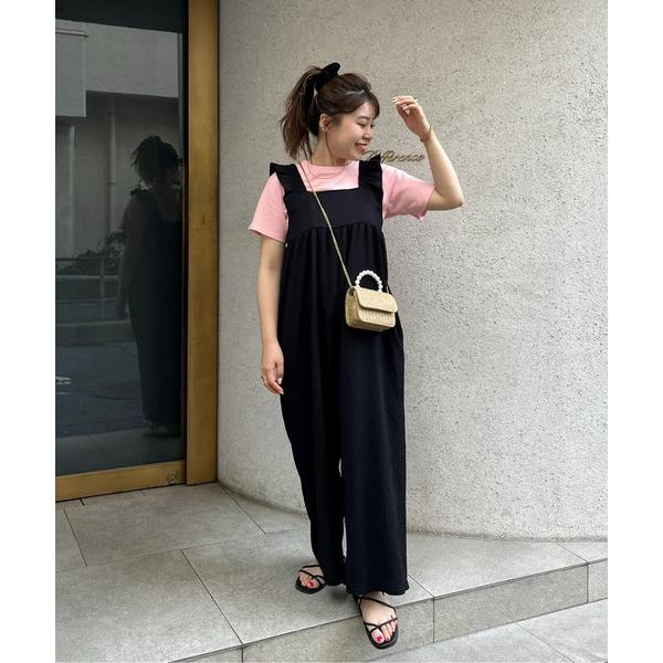 『セール実施中』参考価格：4，950円発売時期：2023年06月コンディション：C（やや使用感あり）使用感があり、やや気になる傷や汚れがあるアイテム全体的：毛玉、ほつれ前身頃：汚れ参考商品名：フリルショルダーオールインワン参考品番：PVZ1...