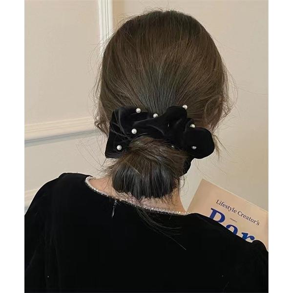 『セール実施中』ZOZO問い合わせ番号:99418668ショップ:perky room，パーキールームブランド:IRADOWL，アイラドール，perky room，パーキールーム商品名:パール×ベロアシュシュカテゴリ:ヘアアクセサリー&gt...