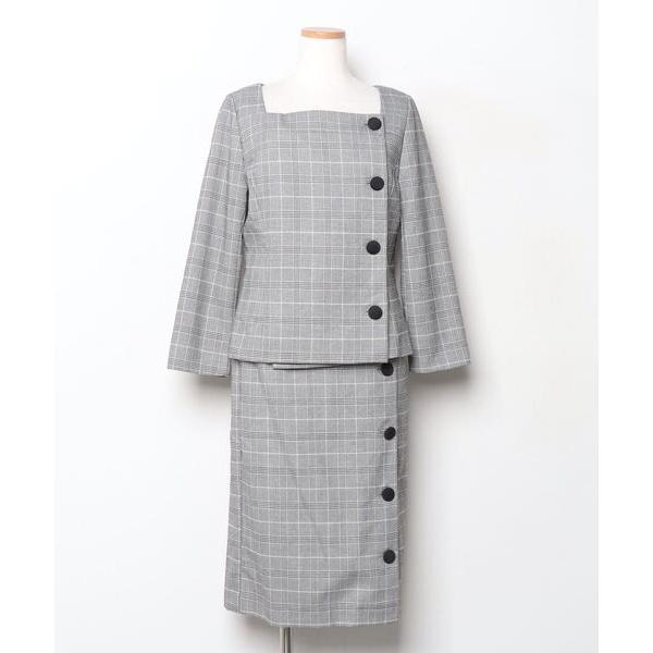 『タイムセール実施中』参考価格：46，444円発売時期：2018年11月コンディション：A（使用感なし）数回使用した程度で使用感が感じられないアイテム参考商品名：【セットアップ/ベルト付き】スクエアボタンジャケット・スカート参考品番：df0...