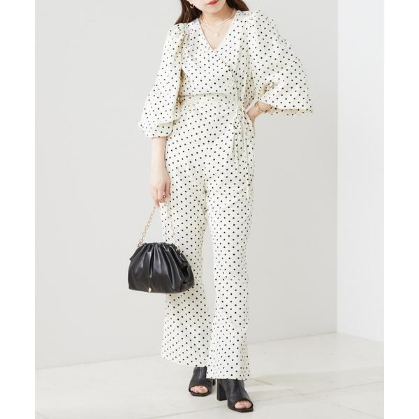 『セール実施中』参考価格：8，690円発売時期：2022年02月コンディション：A（使用感なし）数回使用した程度で使用感が感じられないアイテム参考商品名：ボリューム袖カシュクールコンビネゾン参考品番：CHZ1021109A0003【商品に関...