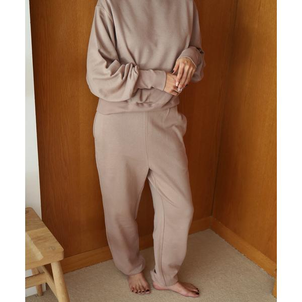 『セール実施中』ZOZO問い合わせ番号:99660406ショップ:IENA，イエナブランド:EMILY WEEK，エミリーウィーク商品名:セカンドスキンスウェットパンツカテゴリ:パンツ>スウェットパンツブランド品番:250304686...