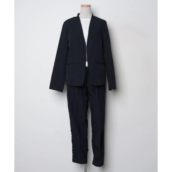 『タイムセール実施中』参考価格：13，200円発売時期：2022年01月コンディション：D（傷・汚れあり）傷や汚れがあるが使用には問題ないアイテムウエスト：修繕跡付属品：ベルト【商品に関する注意事項】・こちらの商品画像は、実物ではなく新品時...