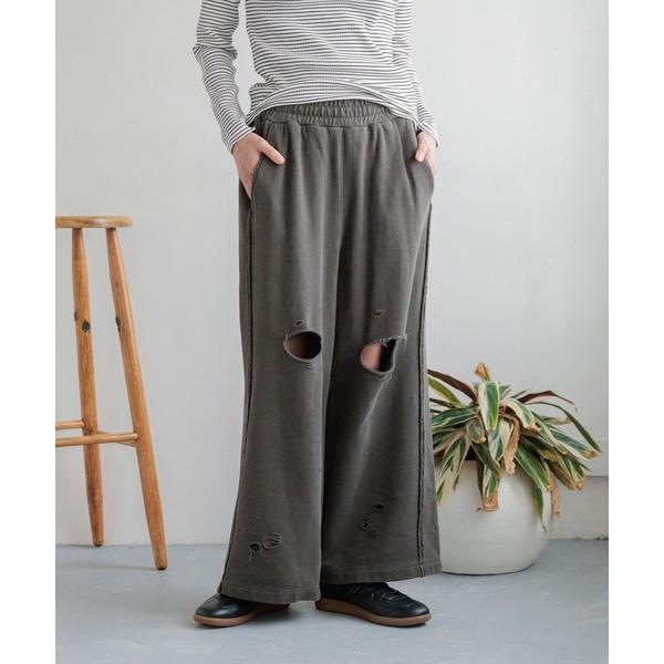 『セール実施中』参考価格：6，600円発売時期：2025年01月コンディション：C（やや使用感あり）使用感があり、やや気になる傷や汚れがあるアイテム全体的：保管上のにおいがします。参考商品名：リメイクスウェットワイドパンツ 288665参考...