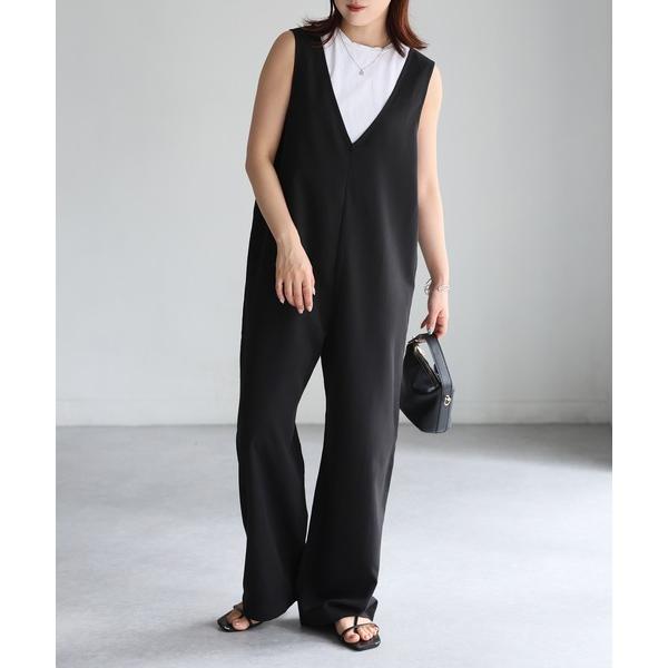 『セール実施中』参考価格：5，999円発売時期：2023年02月コンディション：C（やや使用感あり）使用感があり、やや気になる傷や汚れがあるアイテムすそ周り：毛玉全体的：汚れ参考商品名：Vネックサロペット参考品番：RA-0035【商品に関す...