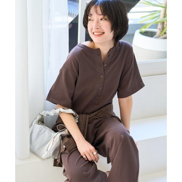 『セール実施中』参考価格：7，997円発売時期：2025年03月コンディション：B（目立つ使用感なし）使用感が少ない、または気にならないアイテム股：毛玉全体的：汚れ参考商品名：限定展開　リラックス フロント ボタン 半袖 オールインワン参考...