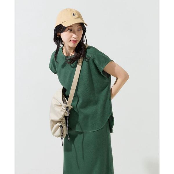 『セール実施中』参考価格：6，996円発売時期：2024年03月コンディション：B（目立つ使用感なし）使用感が少ない、または気にならないアイテム全体的：色あせ参考商品名：限定展開　ハニカム トップス×スカート セットアップ（ノースリーブTシ...