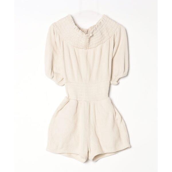 『セール実施中』参考価格：10，120円発売時期：2018年01月コンディション：C（やや使用感あり）使用感があり、やや気になる傷や汚れがあるアイテム内側：毛玉参考商品名：【sweet1月号掲載】オフショルサーマルロンパース参考品番：SWC...