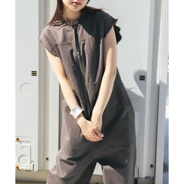 『タイムセール実施中』参考価格：9，900円発売時期：2025年03月コンディション：B（目立つ使用感なし）使用感が少ない、または気にならないアイテム全体的：色あせ参考商品名：フロントZIPジャンプスーツ参考品番：KBA5-26J240【商...