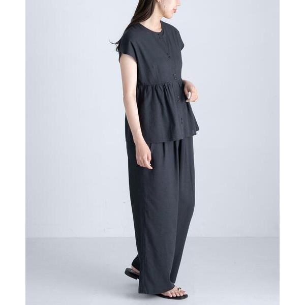 『タイムセール実施中』参考価格：12，100円発売時期：2025年07月コンディション：B（目立つ使用感なし）使用感が少ない、または気にならないアイテム首周り・股：汚れ参考商品名：『WEB/一部店舗限定』リネン混ペプラムセットアップ参考品番...