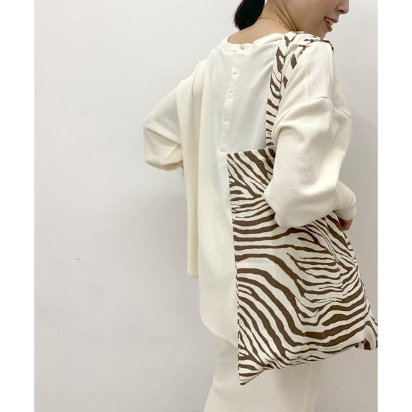 『タイムセール実施中』参考価格：16，500円発売時期：2021年08月コンディション：B（目立つ使用感なし）使用感が少ない、または気にならないアイテム前身頃：汚れ【商品に関する注意事項】・こちらの商品画像は、実物ではなく新品時の画像を掲載...