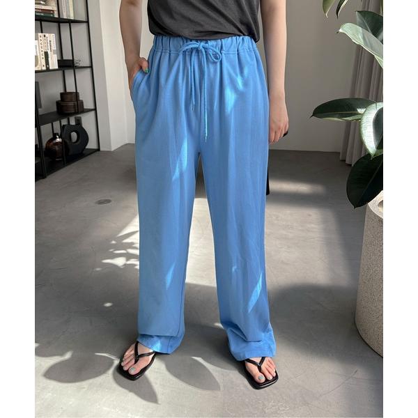 『タイムセール実施中』参考価格：4，994円発売時期：2025年03月コンディション：B（目立つ使用感なし）使用感が少ない、または気にならないアイテムすそ周り・前身頃：汚れウエスト：型崩れ参考商品名：ミニ裏毛スウェットパンツ参考品番：251...