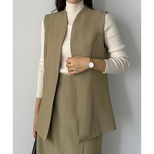 『タイムセール実施中』参考価格：7，759円発売時期：2023年09月コンディション：B（目立つ使用感なし）使用感が少ない、または気にならないアイテム前身頃：汚れ参考商品名：ベスト＋ハイウエストペンシルスカートセットアップ参考品番：frvd...