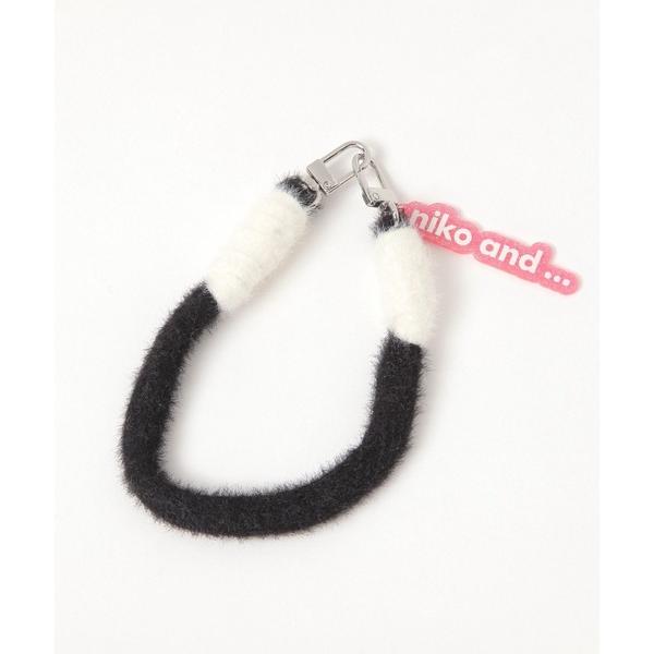 ZOZO問い合わせ番号:100786130ショップ:niko and...，ニコアンドブランド:niko and...，ニコアンド商品名:ふわふわラメロゴハンドストラップカテゴリ:PC・スマホグッズ/家電>スマホグッズブランド品番:6...