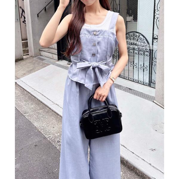 『タイムセール実施中』参考価格：8，580円発売時期：2025年03月コンディション：B（目立つ使用感なし）使用感が少ない、または気にならないアイテムウエスト：汚れ付属品：スペアボタン・ベルト・タグ参考商品名：多種ボタンキャミ＋ワイドパンツ...