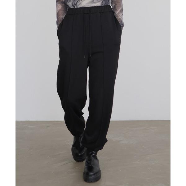 『セール実施中』参考価格：5，940円発売時期：2024年08月コンディション：B（目立つ使用感なし）使用感が少ない、または気にならないアイテム全体的：汚れ、色あせ、毛玉参考商品名：裏毛　ジョガーパンツ参考品番：231-563-2472【商...