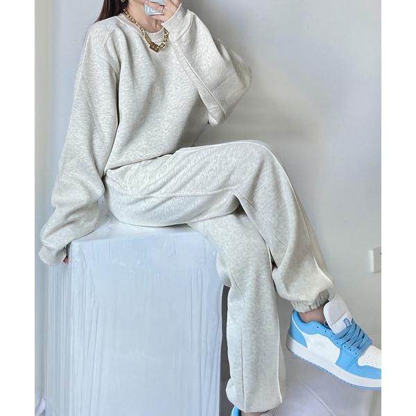 参考価格：6，980円発売時期：2022年10月コンディション：C（やや使用感あり）使用感があり、やや気になる傷や汚れがあるアイテム首周り・すそ周り・袖口：毛玉前身頃・袖・袖口：汚れ参考商品名：【セットアップ】長袖オーバーサイズスウェット+...