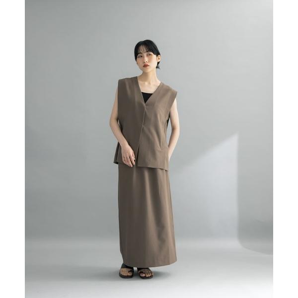 『セール実施中』参考価格：9，350円発売時期：2025年05月コンディション：S（新品同様）タグ付きの未使用、または新品同様のアイテム付属品：タグ参考商品名：『WEB限定』セパレートベストワンピース参考品番：KEA5-26F380【商品に...