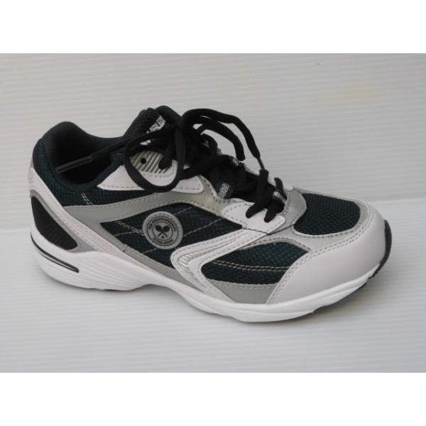 ランニングシューズ On 幅広 キッズシューズ 子供靴の人気商品 通販 価格比較 価格 Com