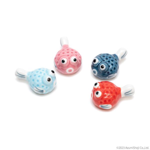 【内容】かわいらしいフグの形の箸置きです♪食事の時間をより癒しの時間にしてくれるかも♪【来客】お家に来客が来た場合のおもてなしとしてもオススメ♪【衛生的】おはしを直接机に置かなくていいので衛生的！【プレゼント】安価で場所をとることもないので...