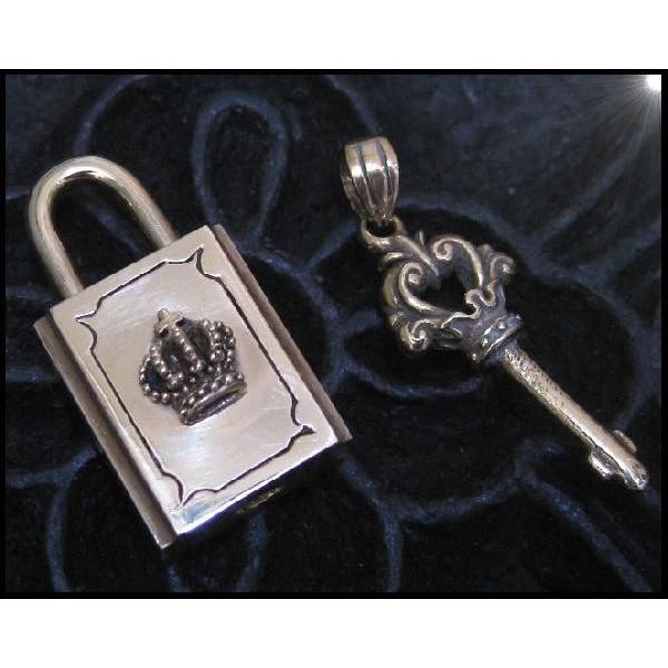 ブラスクラウンキー開閉可 王冠 カギ |  | 02