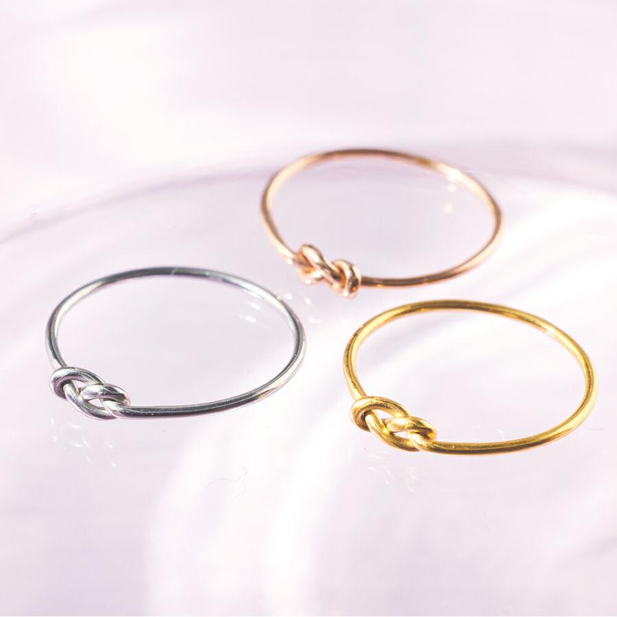 69%OFF!】 30%OFFセール ステンレス リング (253) 結わき極細 選択可 (銀色 金色 ピンクゴールド) 指輪 ノットリング 結び目 金属アレルギー対応 レディース ステンレス リング 指輪 メンズ レディース アクセサリー シンプル ペアリング サージカルステンレス 316L 金属アレルギー対応 ニッケルフリー ユニセックス 送料無料 おしゃれ 華奢 \70%OFFセール/ ステンレス リング 28 CZ 選択可 金色 銀色 ピンクゴールド メイン サージカルステンレス 316L 指輪 送料無料 シンプル 金属アレルギー対応 ニッケルフリー レディース リング プチプラ ユニセックス