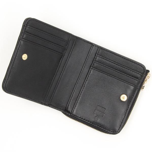 MARY QUANT（マリークヮント） キルトフォームデイジー ウォレット