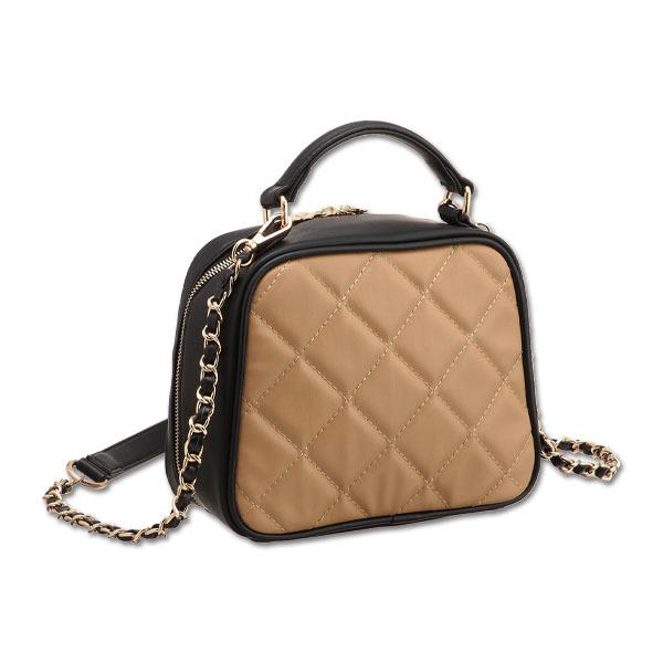 MARY QUANT（マリークヮント） スクエアキルトデイジーパッチ 2WAY