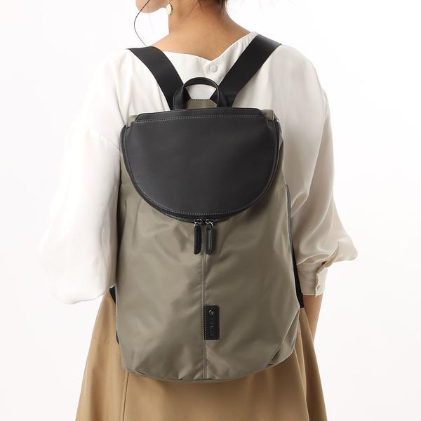 Y'SACCS（イザック） 【CORDURA×リサイクルレザー】ラウンドフラップ